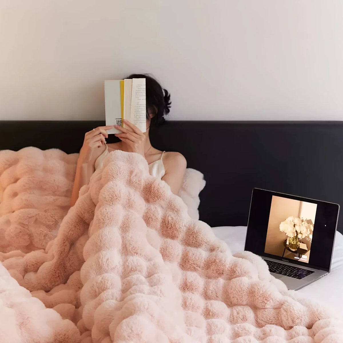 Faux Rabbit Fur Luxury Bubble Throw Blanket | Soft & Warm | 2 Sizes | 11 Colours