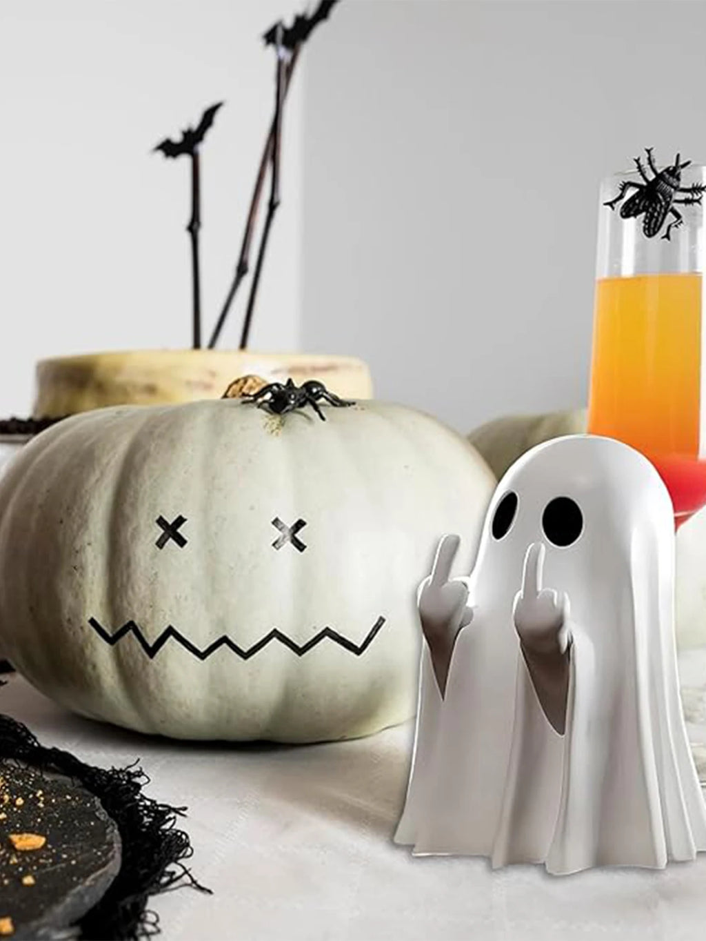 Middle Finger Ghost Statue | Funny Halloween Decoration | 7.5cm Resin Ghost Figure