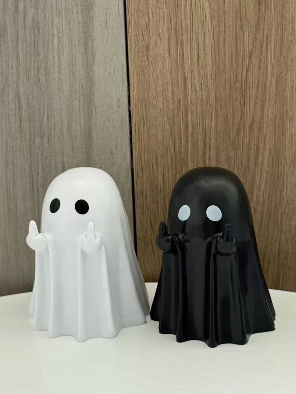 Middle Finger Ghost Statue | Funny Halloween Decoration | 7.5cm Resin Ghost Figure