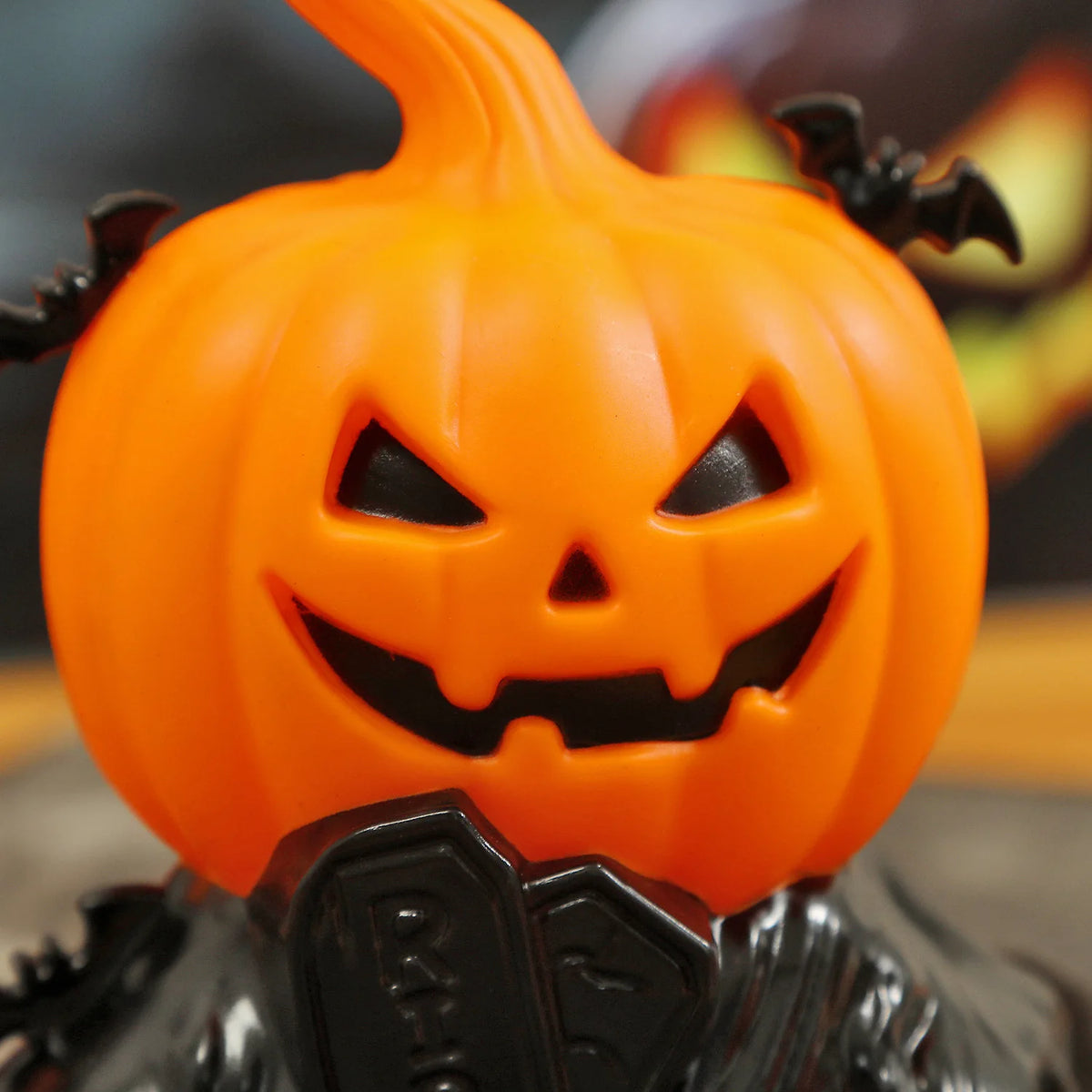 Halloween Pumpkin Lantern with Hook – LED Candle Light Decoration for Home, Porch, Bar & Party